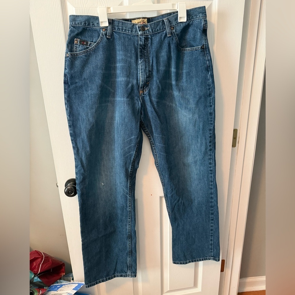 Wrangler 20X Denim Blue Jeans Size 38x32 Men’s